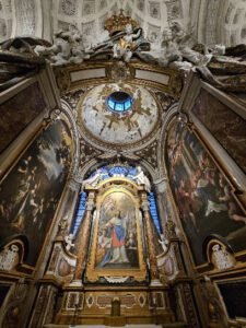 Chiesa nazionale dei francesi a Roma, in stile barocco, famosa per i capolavori del Caravaggio.